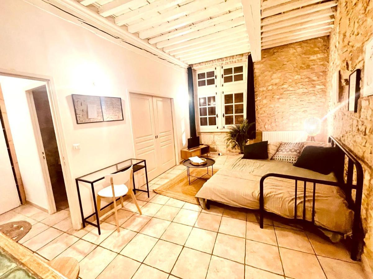 Le Moka Charmant Appartement Au Coeur De Ville Ним Экстерьер фото